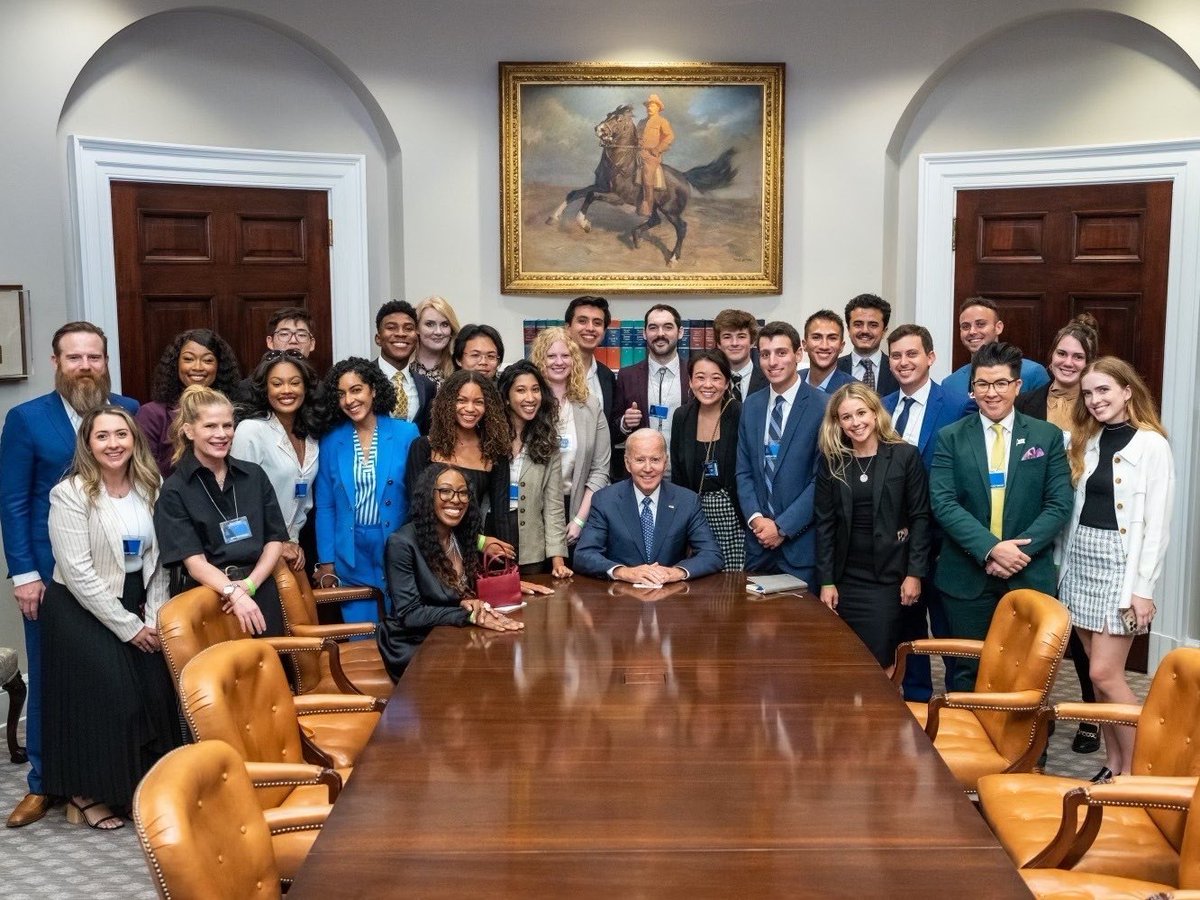 EndWokeness's tweet photo. Biden says he has more important things to do than visit the border

Like hosting TikTok stars at the WH: https://t.co/f8WyP2MQbB