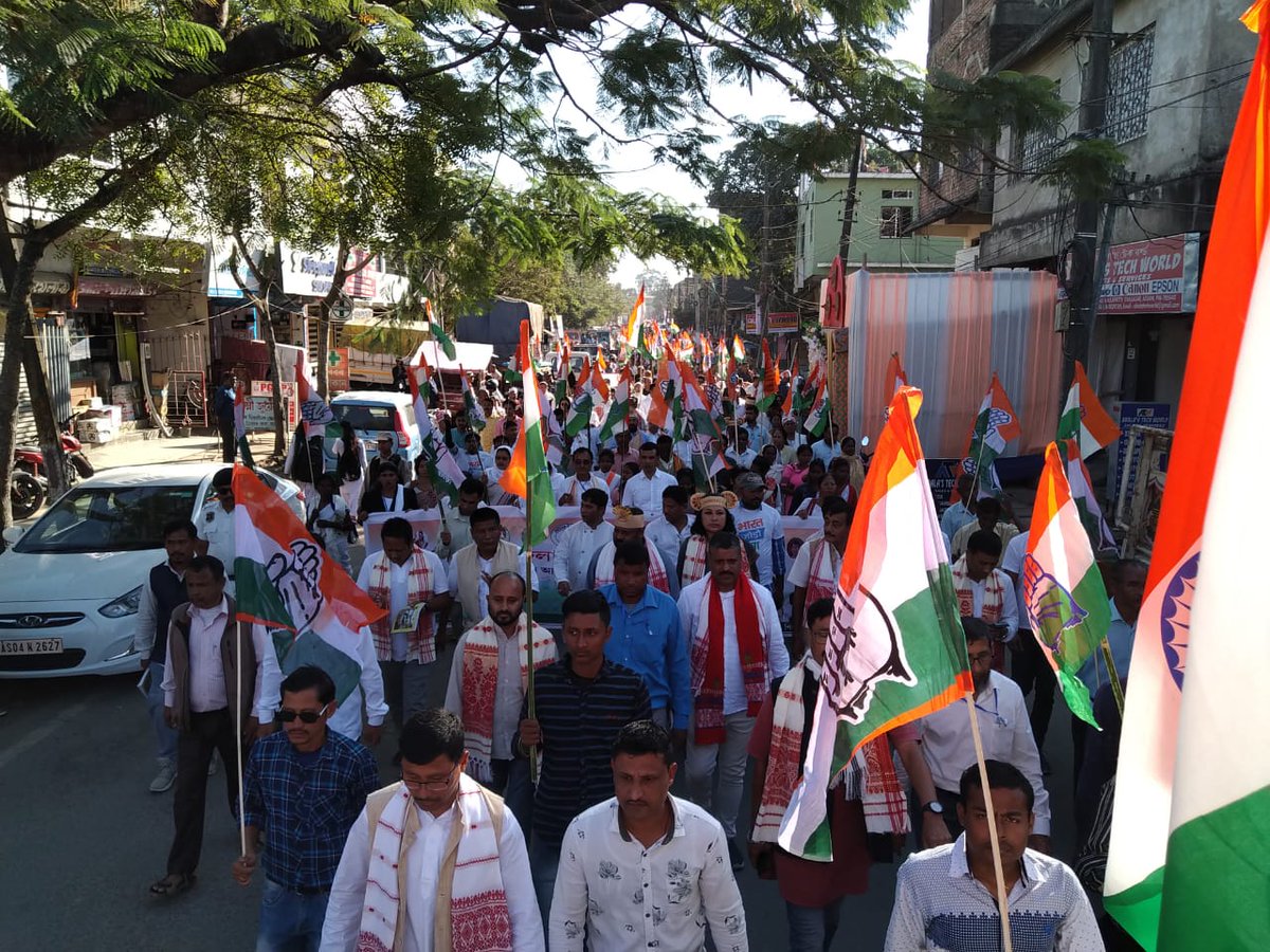 AnkuranT's tweet photo. Today #Day_37 of #BharatJodoYatraAssam at Sibsagar Assembly.
Today's yatra from Ronghor Bakori to Disang Mazgaon, lead by Shri @BhupenKBorah along with other Congress leaders.
#BharatJodoYatra https://t.co/Qcg5gqeEc8