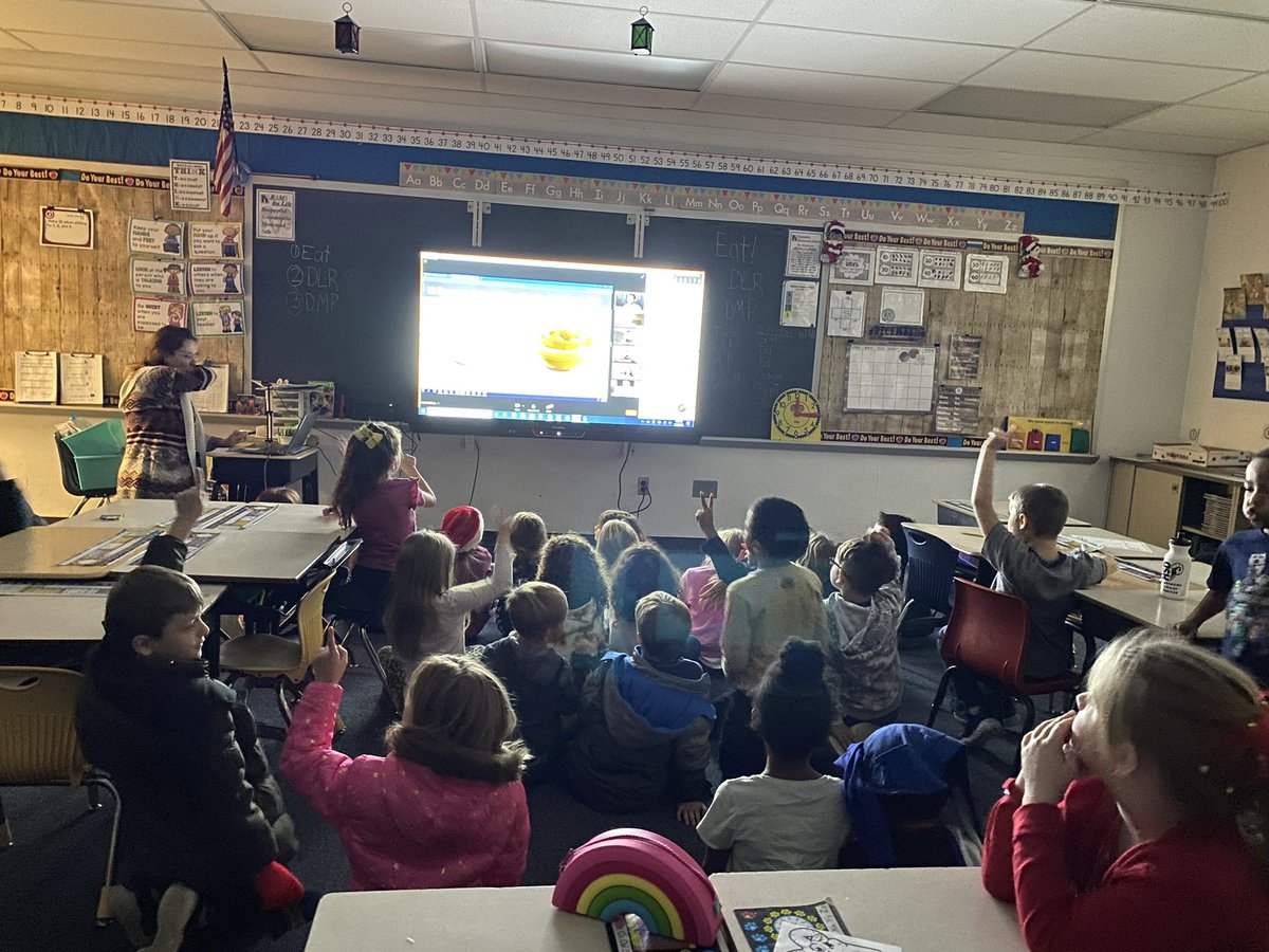 StanWhiteman's tweet photo. All students at Highlands Elementary School learned about different careers in #CS during their #HourOfCode this week. Thank you @PAIU #StemPals @HighlandsSD @remakelearning https://t.co/Gje4aqCNDg