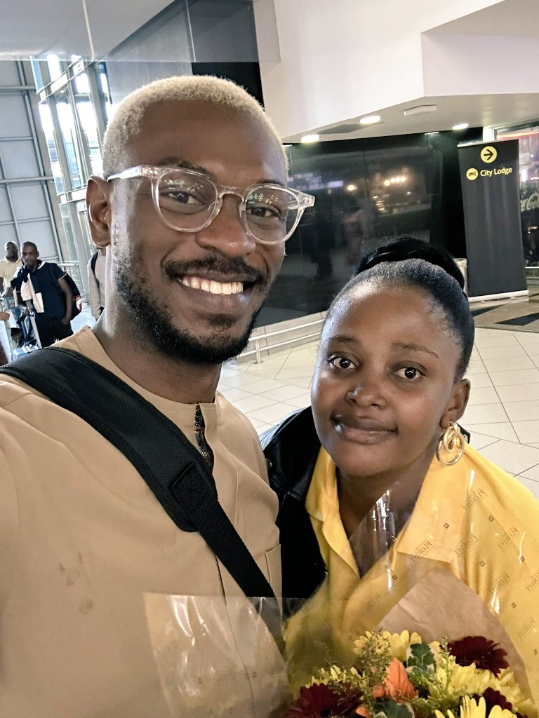 M U R U N W A ️ on Twitter "😍😍😍😍 fine girl no pimples"