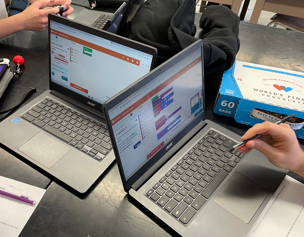 MrAhmedGaming's tweet image. It&apos;s #CSEDWeek2022 and my students at 
@JohnDeweyBK used @MSMakeCode&apos;s #HourOfCode again! This time, they created a carnival-themed multiplayer game called Burstin&apos; Balloons.

#CSForAllNYC #CS4All #MicrosoftEdu #Microsoft #CSEDWeek #CompSci #MakeCode #MakeCodeArcade #Coding #Code