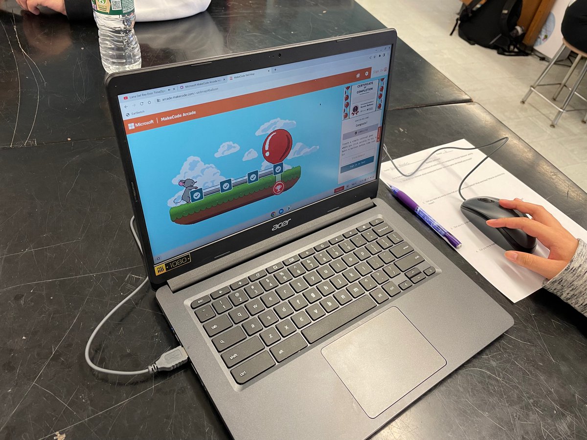 MrAhmedGaming's tweet image. It&apos;s #CSEDWeek2022 and my students at 
@JohnDeweyBK used @MSMakeCode&apos;s #HourOfCode again! This time, they created a carnival-themed multiplayer game called Burstin&apos; Balloons.

#CSForAllNYC #CS4All #MicrosoftEdu #Microsoft #CSEDWeek #CompSci #MakeCode #MakeCodeArcade #Coding #Code