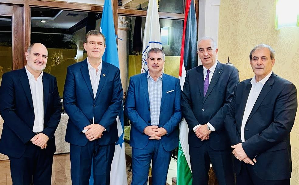 enter504's tweet photo. #CoberturaSocial FOTOS: Consulado de Palestina ofrece recepción al Cuerpo Consular Sampedrano con invitado especial Embajador de Palestina en El Salvador   #Sociales #Palestina #CuerpoConsular #Consules #Diplomacia #SPS #Honduras  
https://t.co/ucffS8BpAx https://t.co/8X6ylzmSO3