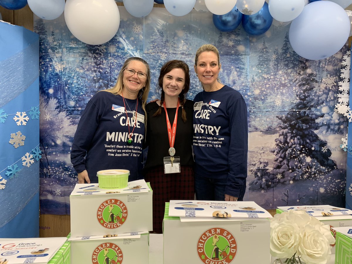 YUMMY Chicken Salad Chick from #GraceFellowship today!! We are being spoiled with the 12 Staff Holly-Dayz! #fielderpride <a href="/GFKatyTX/">Grace Fellowship Church</a> <a href="/FielderElem/">Edna Mae Fielder Elementary</a> - THANK YOU! 🥰