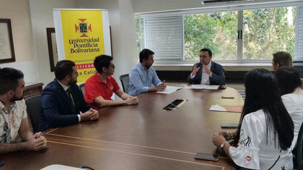 UPBBGA's tweet photo. La @upbbga firmó convenio marco con @alcaldiabga y el @imctbga en busca de fortalecer el desarrollo de proyectos de investigación cultural que favorezcan la formación artística en Bucaramanga.
#BGA400 #BGA400Años #SúmateALaFiesta #Cultura https://t.co/3lmIpts5V0