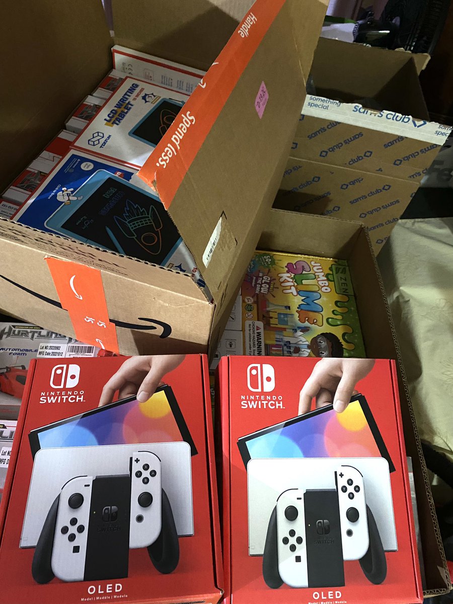 notjhamal's tweet photo. All toys packed up and shipped off. Next step is getting them out to the kids for Christmas. Truly appreciate the love and support. This wouldn’t be possible without you all❤️🫶🏾 #ForTheKiddos https://t.co/yXHtJFVQm5