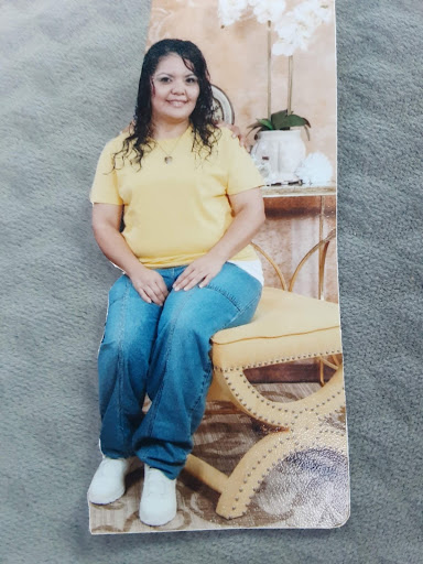 Marisela Andrade is an immigrant survivor of trafficking & DV. She is fighting her deportation to Mexico, where she faces possible violence by her former human trafficker’s network. #Pardons4thePeople

Marisela needs a pardon to stop her deportation! ➡️ bit.ly/MariselaGovern…