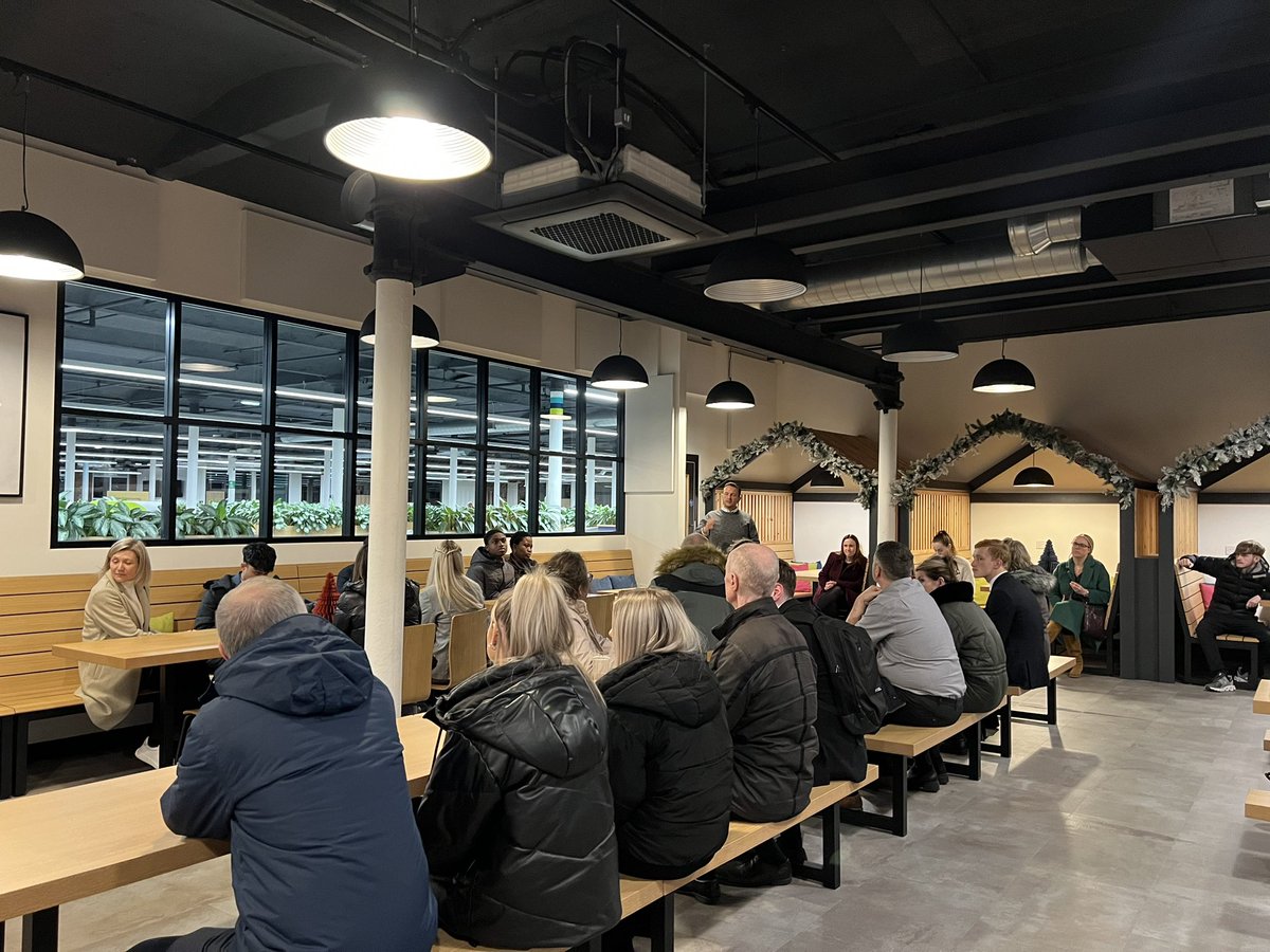 2nd of 4 events @UPGS_UK at the #UPAcademy information evening for <a href="/BCOldham6thForm/">The Blue Coat Sixth Form</a> for student’s &amp; parents fantastic turnout 👍Craig offered the students a guaranteed 10 jobs for students 👏👏👏#loveoldham #oldhamhour <a href="/oldhament_trust/">Oldham Enterprise Trust</a>