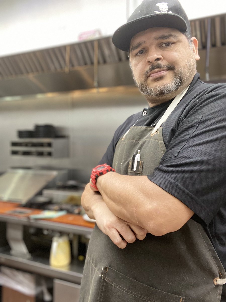 chef_recio305's tweet photo. Finally i free form work after 18 hour shift time to relax and enjoy the rest of the day and tomorrow off #miamichef #cheflife #miamilake #northmiami #lovecooking #cookingismypassion #chefrecio305 https://t.co/rTQVQVkM1u