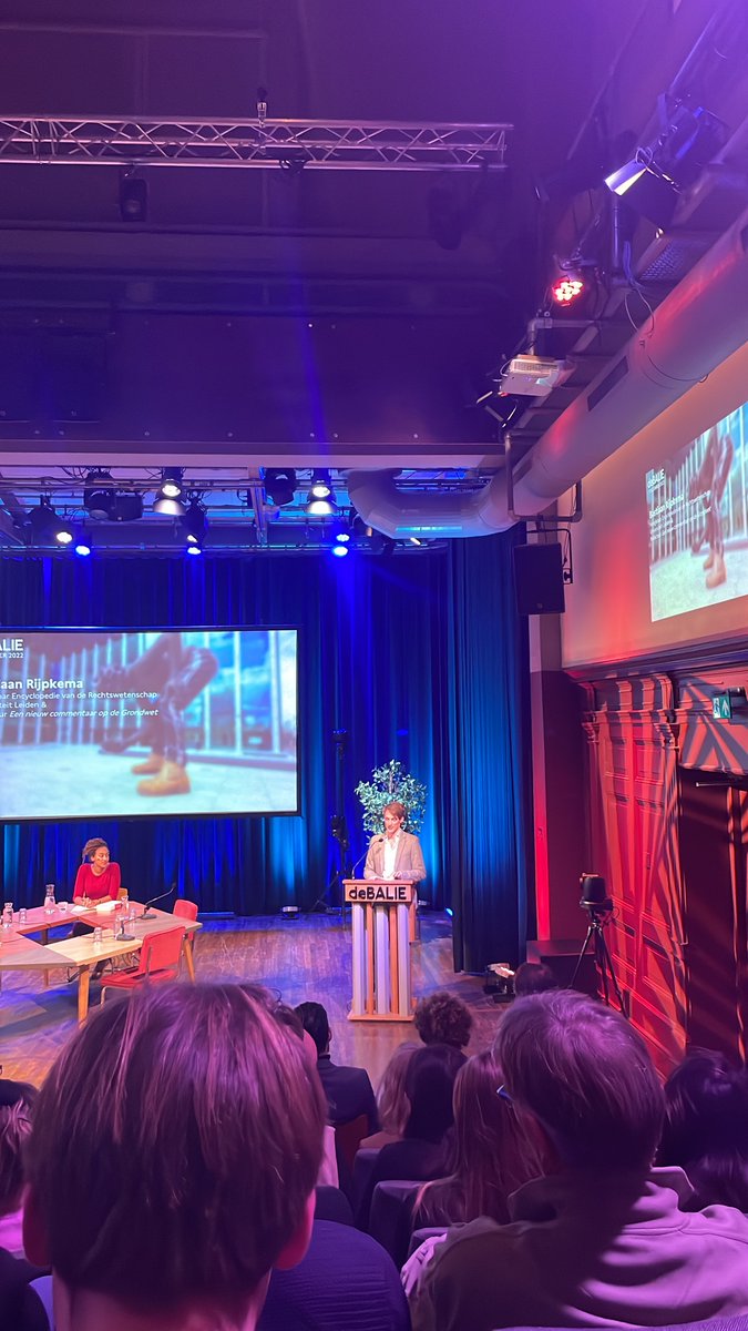 Talitha Muusse on Twitter "In een volle STUDIOdebalie bij de boekpresentatie en discussie van