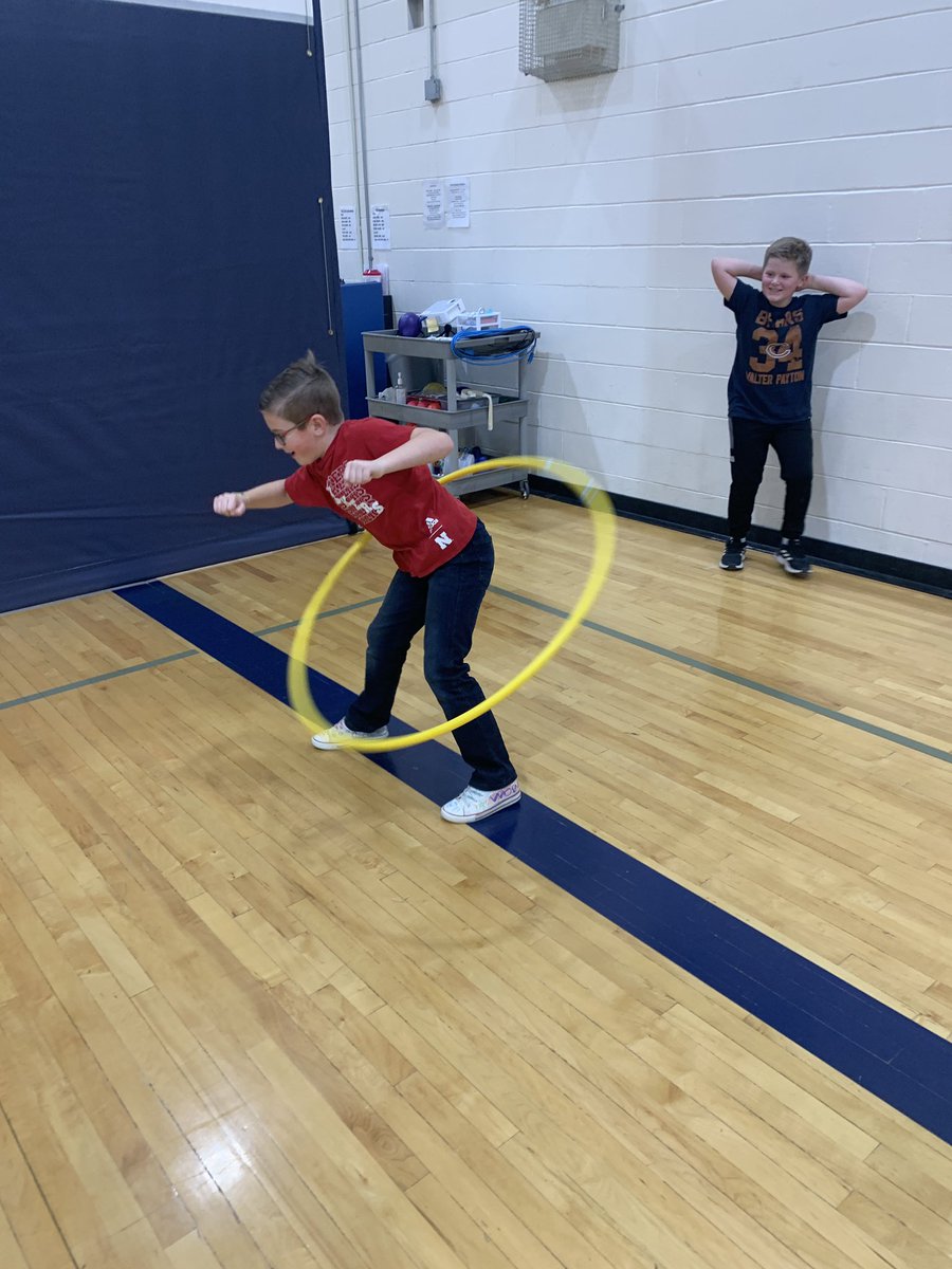 KaylaMakovicka's tweet photo. Just like jump roping, hula hoops are a challenging but great skill to learn. 3rd graders impressed me today with their amazing hip movement! #yorkdukes https://t.co/wqZQkFr0jw