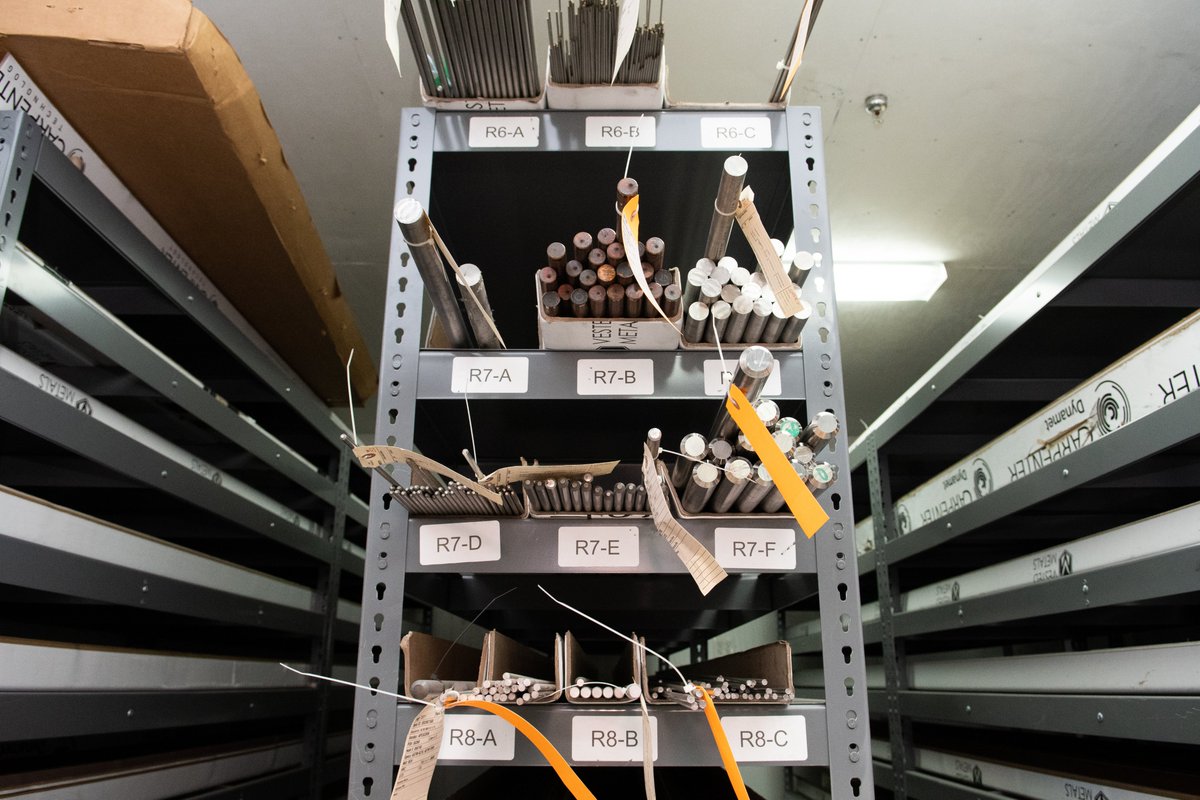 VestedMetalsInt's tweet image. Our team offers metals expertise in the following markets to better serve you. We’ll put our access &amp;amp; knowledge of locating hard to find, specialty metals to work for you.

🩺 Medical
🏗 Industrial
💡 Energy
✈️ Aerospace
🚗 Automotive &amp;amp; Transportation
🪖 Defense &amp;amp; Gov Contracting