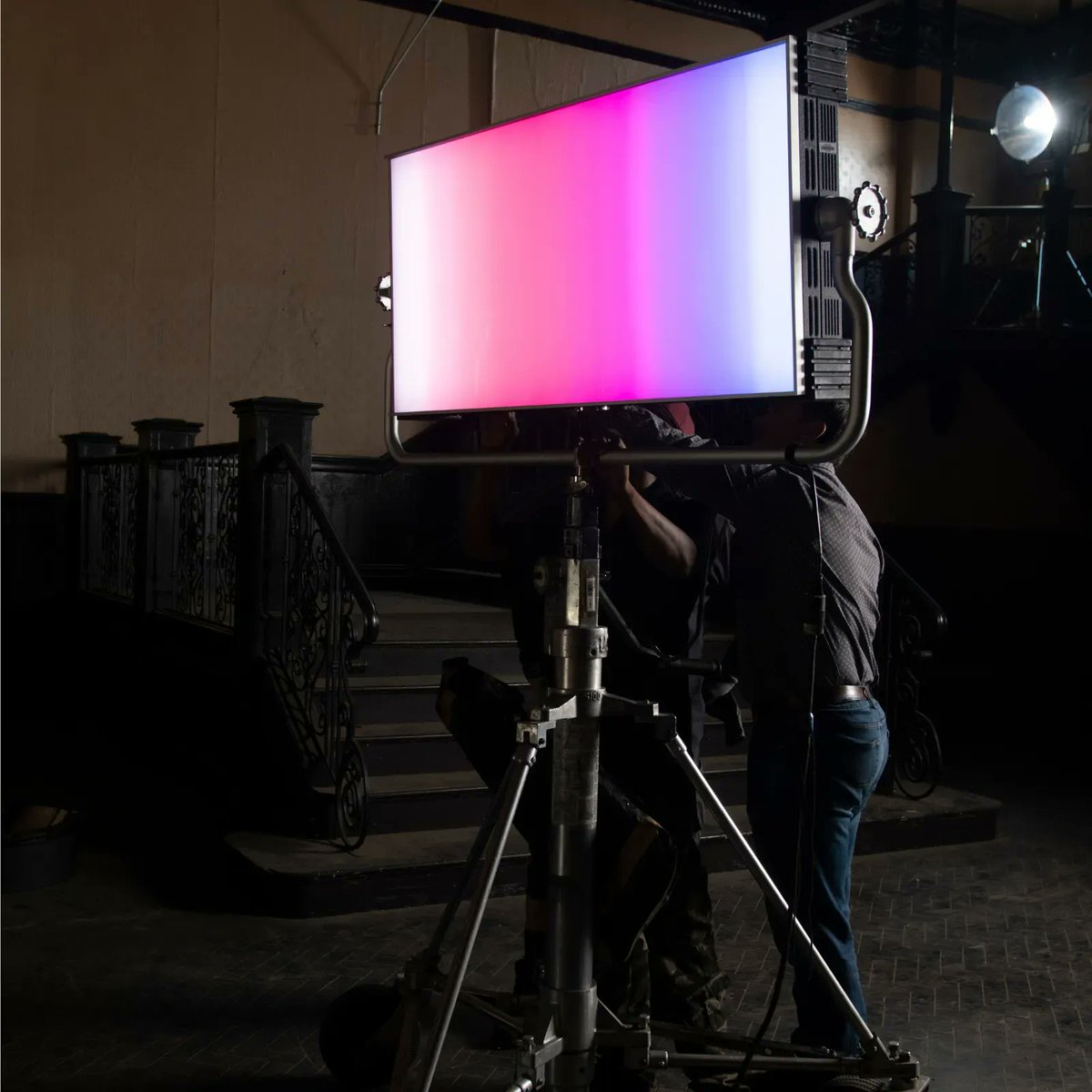 CineoLighting's tweet photo. Showcasing a smooth blend of color for the perfect effect. Have you tried the #LB800 custom #gradient?
#litbycineo #shadesofpink #onset #cineo #customgradient #setlighting https://t.co/BR4XlC3Trk