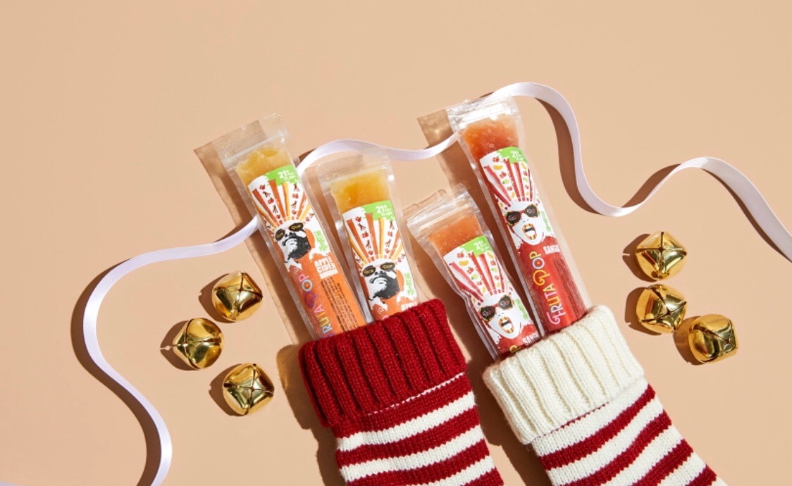 Boozy ice pops make the perfect gift for the wine lover and cocktail lover in your life. 🎄🎁 #holidayseason #WineWednesday