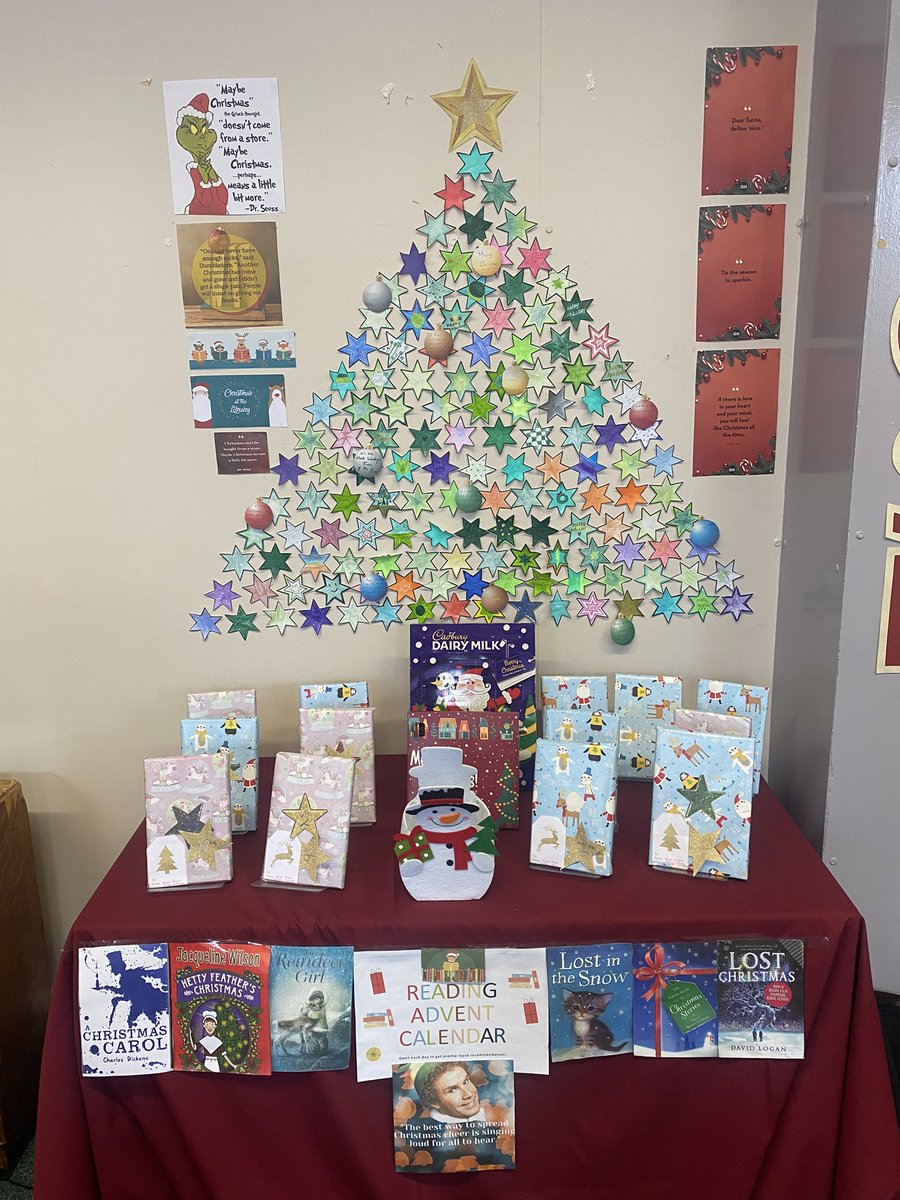MsSECasey's tweet photo. Christmas has arrived at our Library @HarperGreen. Our reading advent is well underway! https://t.co/EnEZxCZqic
