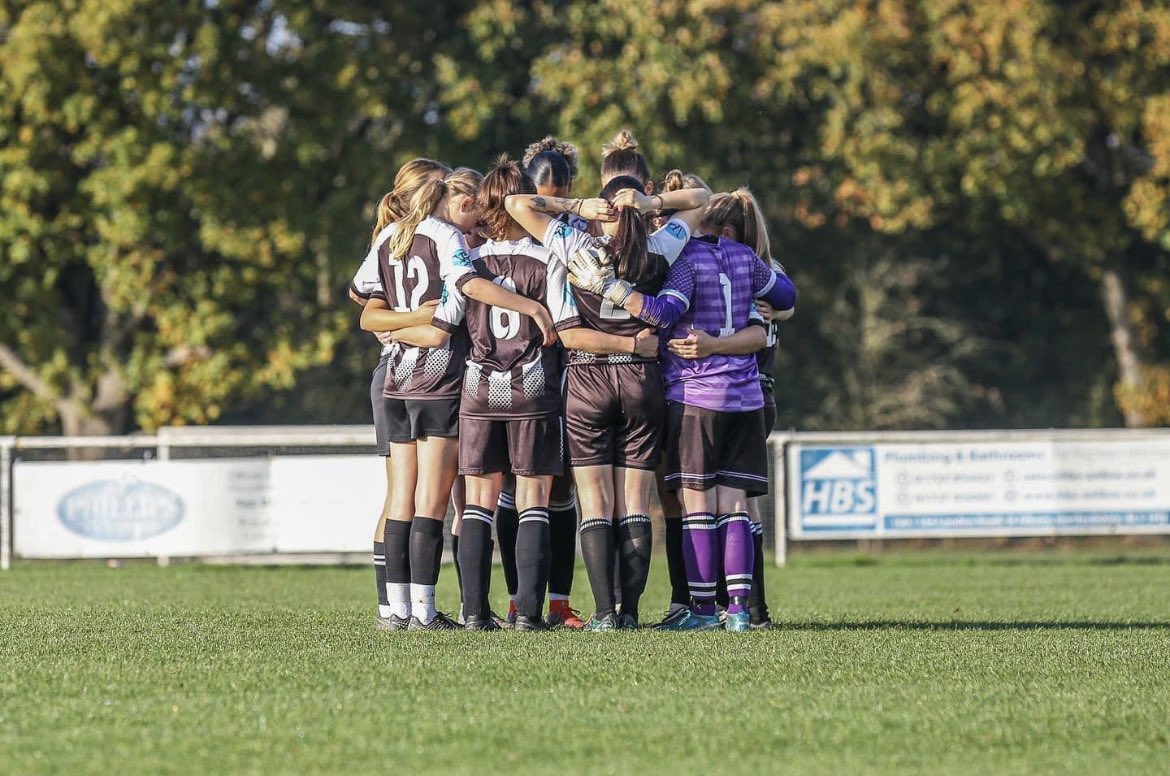 WF_Scene's tweet image. Random Women’s Football Club Shout-Out! 

Level One: 
@BHAFCWomen 

Level Two: 
@sufc_women 

Level Three: 
@BridgwaterUtdW 

Level Four: 
@hounslowwfc 

Level Five: 
@ColneyHLadies 

Level Six: 
@WestfieldsWomen 

👏🏻👏🏻👏🏻