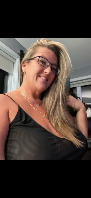 Rt if you wanna come have fun with me   #sexe #sexy #women #plaisir #onlyfans #onlyfanspromo https://t<a href="/tag/sexe"class="tags">#sexe</a><a href="/tag/sexy"class="tags"><span>#sexy</span></a><a href="/tag/women"class="tags"><span>#women</span></a><a href="/tag/plaisir"class="tags"><span>#plaisir</span></a><a href="/tag/onlyfans"class="tags"><span>#onlyfans</span></a><a href="/tag/onlyfansprom"class="tags"><span>#onlyfansprom</span></a>