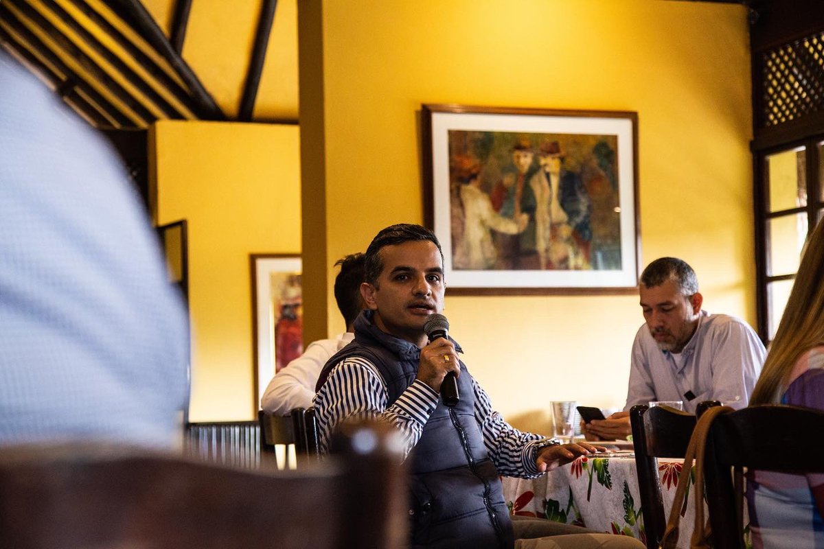 Celebramos nuestra primera #MESATERRITORIALTPC en Medellín, un espacio para los transportadores donde en compañía de autoridades locales y nacionales nos escuchamos y compartimos nuestras ideas para continuar nuestra construcción de un sistema justo para todos.