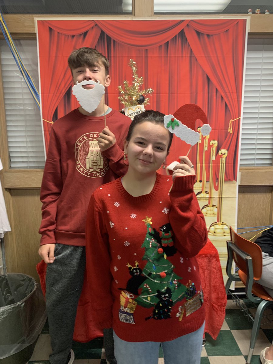 MrsHornaday's tweet image. Ugly Christmas Sweater Day in #ComputerConcepts.