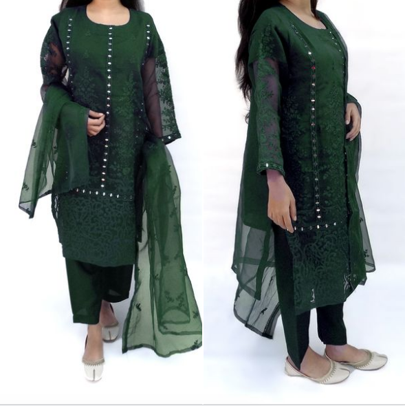 Aadaabonline's tweet photo. Mirror Work Embroidered Organza 3 Pc Dress Organza Embroidered Dupata
Price: 1700
Order Now : 0301 7310778 | https://t.co/R0WrMBPlyA
Shirt outer: Organza
Shirt Inner: Atal
Trouser: Katan Silk 
Duppata: Organza This suit includes https://t.co/iCMPRAGiPu
