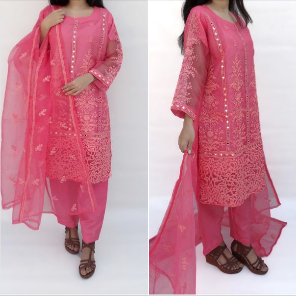 Aadaabonline's tweet photo. Mirror Work Embroidered Organza 3 Pc Dress Organza Embroidered Dupata
Price: 1700
Order Now : 0301 7310778 | https://t.co/R0WrMBPlyA
Shirt outer: Organza
Shirt Inner: Atal
Trouser: Katan Silk 
Duppata: Organza This suit includes https://t.co/lIW57HE3pM