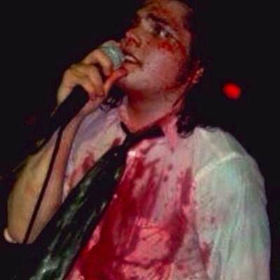 2005mikeyway's tweet photo. can anyone hear me https://t.co/1grCH6cSLu