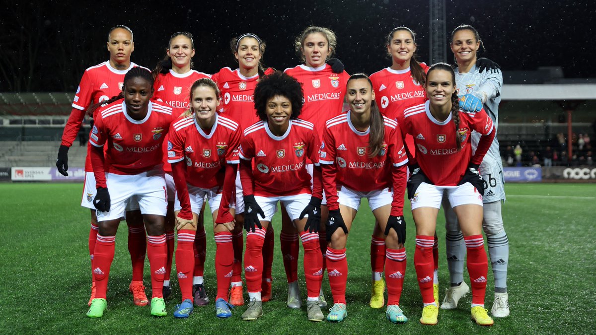 SLBenfica's tweet photo. 📸 FC Rosengard vs. #SLBenficaFem!
#FCRSLB #UWCL | #EuAmoOBenfica https://t.co/Wksft5tAEm
