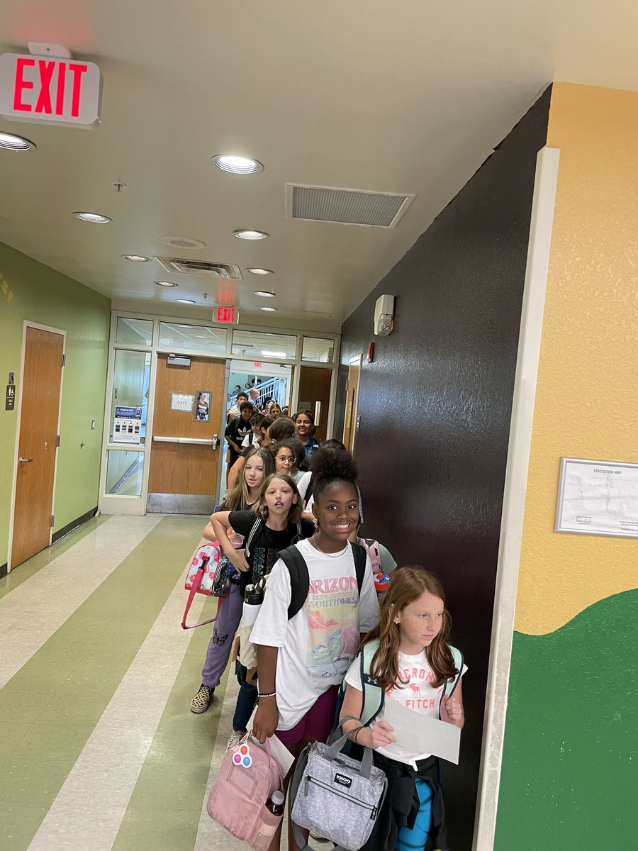 Dr. Phillips Elementary School_OCPS tweet media