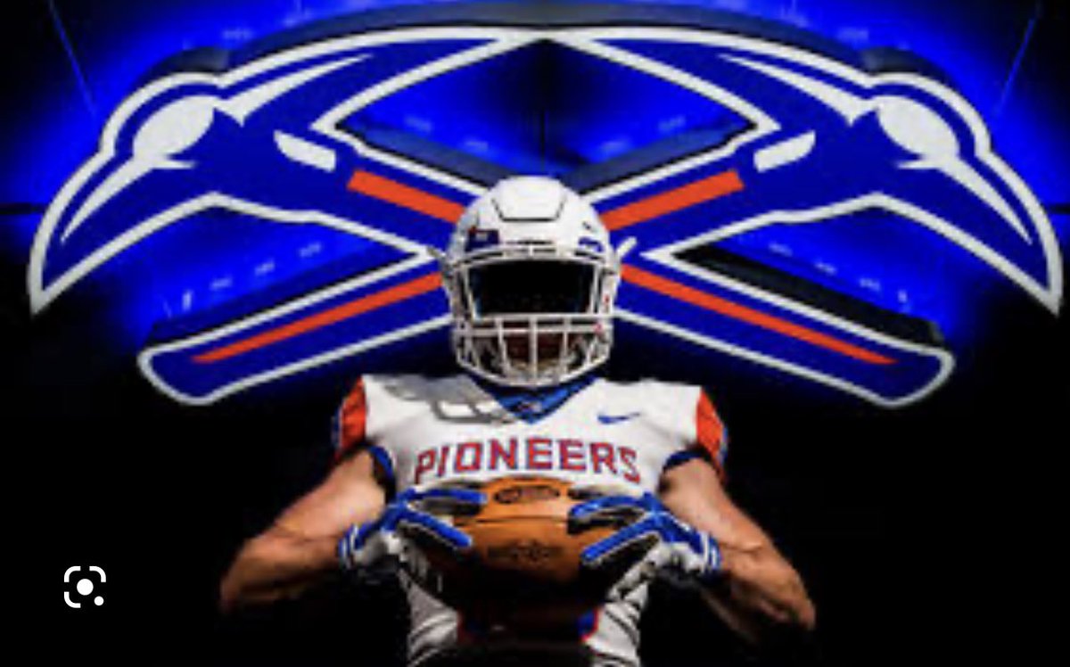 The E would like to thank Coach Bailey of <a href="/UWPlattFootball/">UW-Platteville Football</a> for stopping by the E today! 🙌🏽
#WeRtheE