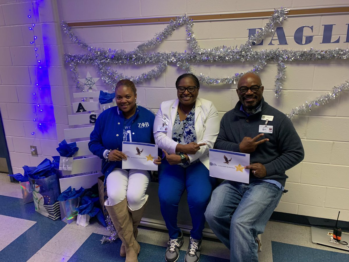 JoseyDashia's tweet photo. Let’s go, Eagles! Let’s go! Congratulations, again to Anne Street Elementary School!! Since you won both areas I had to drop in to see your students working on i-Ready!! Wow! They are doing an amazing job!! So proud of ASE! @KierraRojas @CynthiaSJewell @GriffinSpalding @GSCSMTSS https://t.co/Wf8X9d7Scd