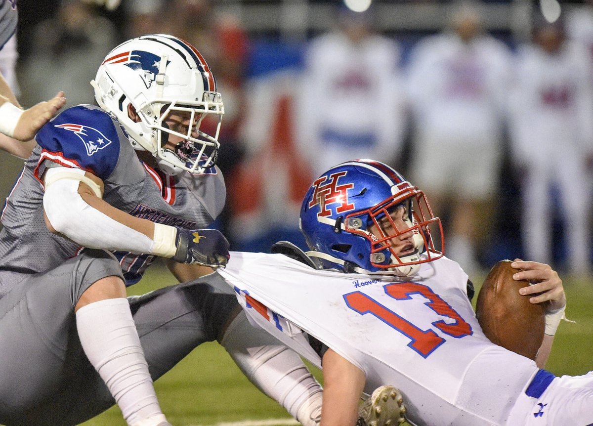 MetroNewsSports's tweet photo. MetroNews broadcasts of the WVSSAC Super Six contests can be viewed on-demand at this link:

https://t.co/kKZ7gRwnEH #wvprepfb https://t.co/JW4FDFlUfy