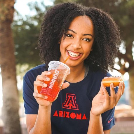 Maya Nnaji – the highest-ranked recruit to ever sign with the Arizona women’s basketball program and true freshman star – has a sweet new #NIL deal with @DunkinDonuts. @JeremyCrabtree has more: on3.com/nil/news/arizo… #MadeForIt x #LeaveALegacy