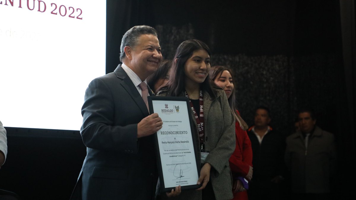 juliomenchaca_'s tweet photo. En el Premio Estatal de la Juventud, reconocimos a 18 jóvenes en actividades académicas, productivas, artísticas, méritos cívicos, labor social y derechos humanos, protección animal y ambiental, igualdad de género, diversidad sexual y fortalecimiento a la cultura indígena. https://t.co/TMaZz7lDRH