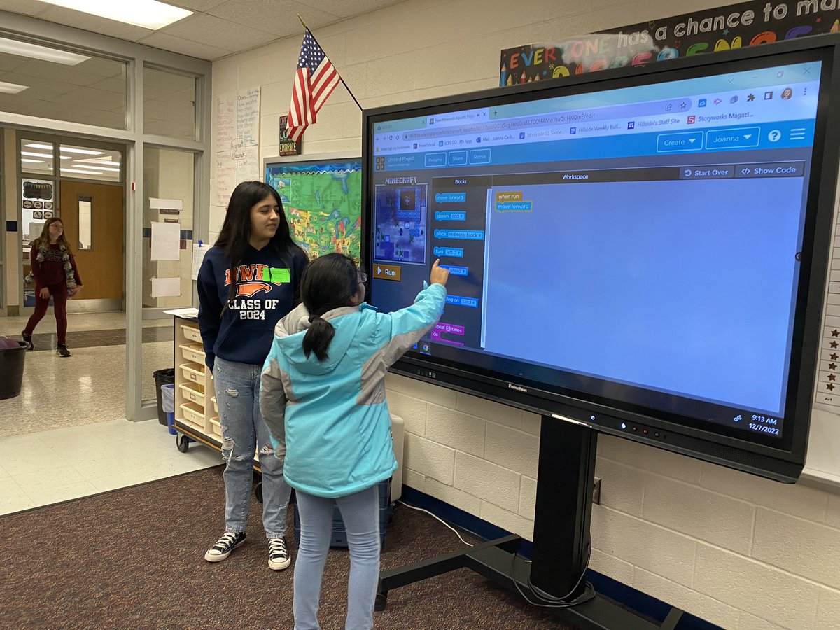 jillbuss2014's tweet image. A great day @HillsideLCPS today! Thanks to these amazing Ss from Briar Woods who shared their knowledge about computer science with Ss in grades 1-5. @MrsHaynie @csforlcps @codeorg #computerscienceweek