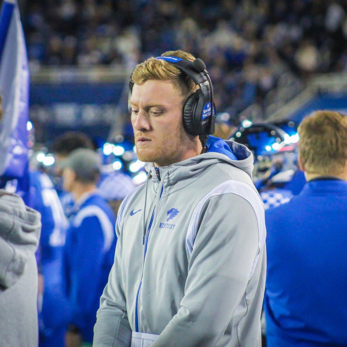 Breaking: Mark Stoops announces Coach Will Levis as the Offensive Coordinator for the Music City Bowl #BBN