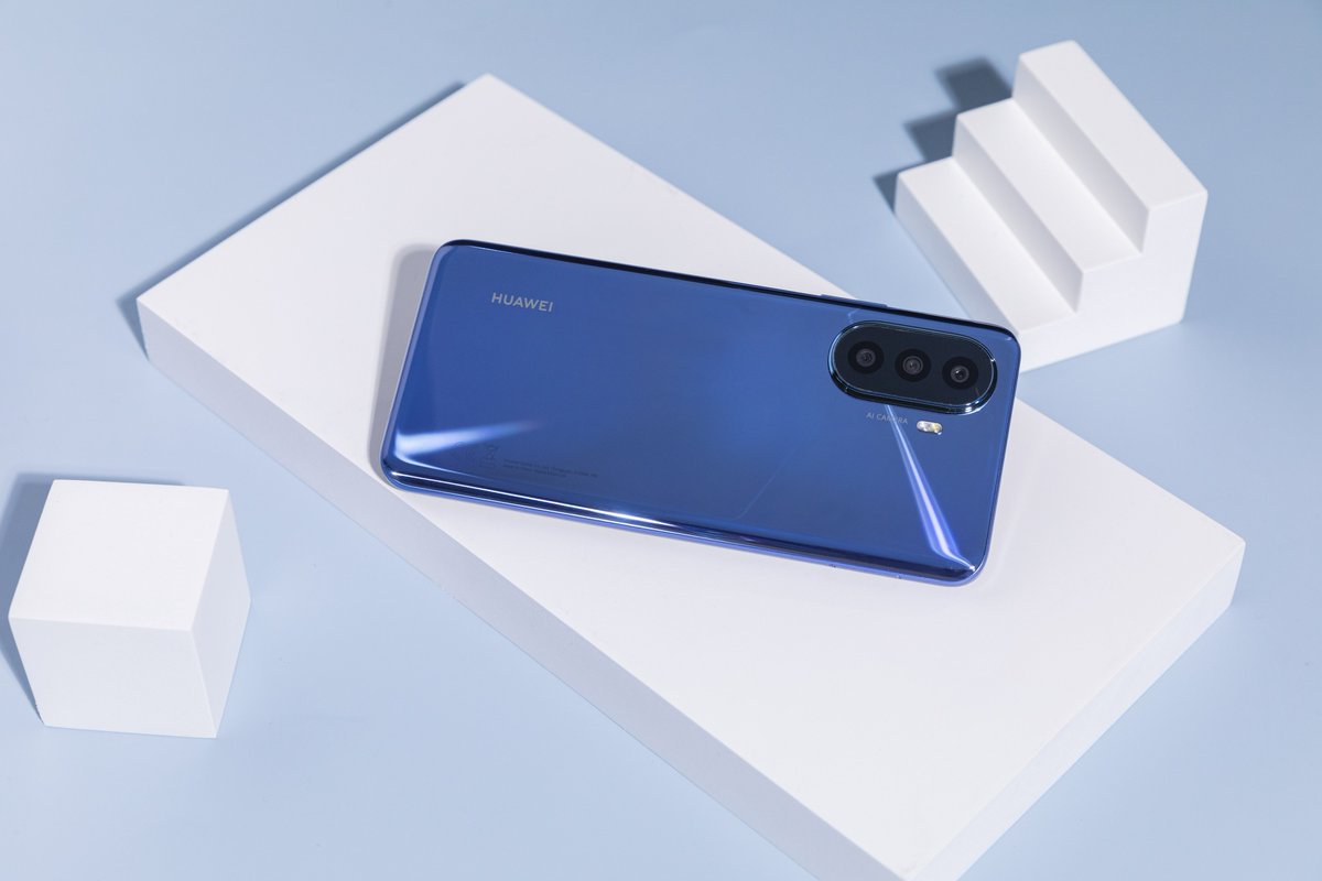 ¿Te preocupa la duración de batería de tu celular? HUAWEI nova Y70 tiene una batería de 6.000 mAh, suficiente para solo tener que cargarlo 2 veces a la semana.
Conseguilo en <a href="/AntelDeTodos/">Antel</a> incluido en el plan de 160 GIGAS sin límite.

bit.ly/3Urrlue
#HUAWEInovaY70