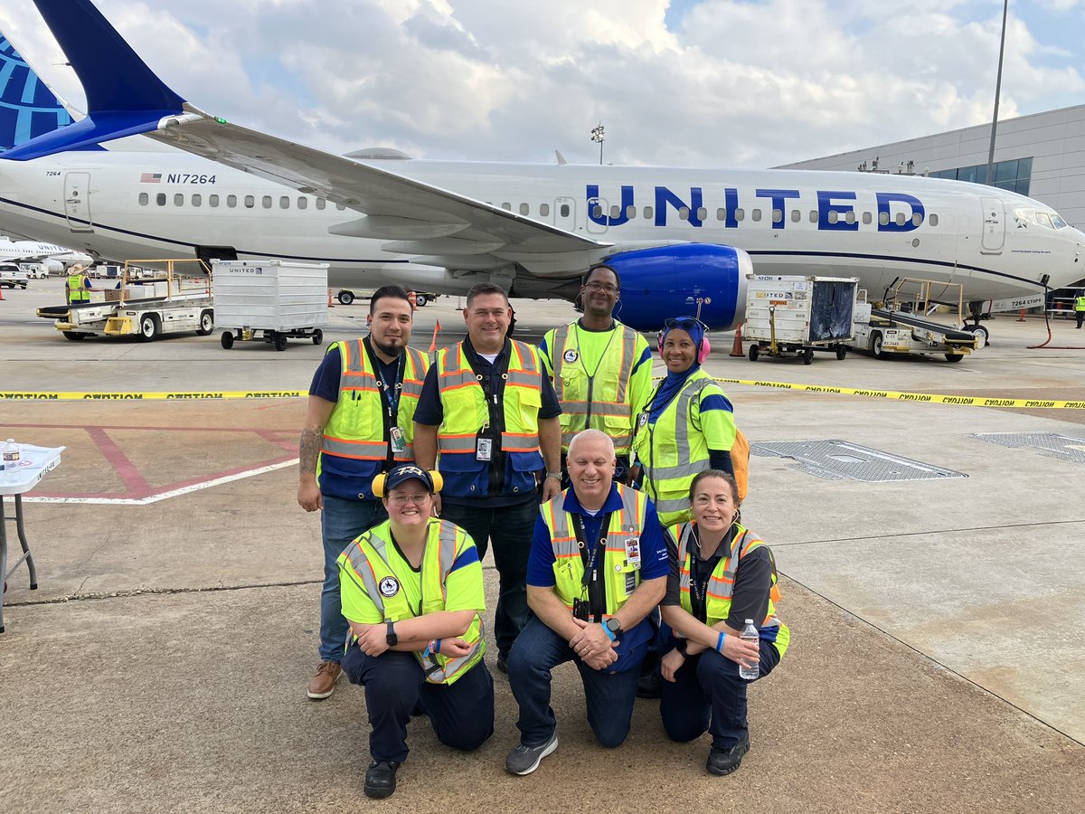 Dulles Team representing themselves at the 2022 Safety Rodeo! Proud of the team! @HenryatUnited @JohnK_UA @MikeHannaUAL @Jsarmiento360 @TamaraVince96