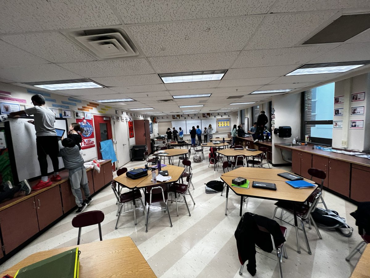 Some @desmosclassroom &amp; @thinkingclssrms fusion yesterday as students worked on simplifying expressions! #vnps #thinkingclassroom #iteachmath