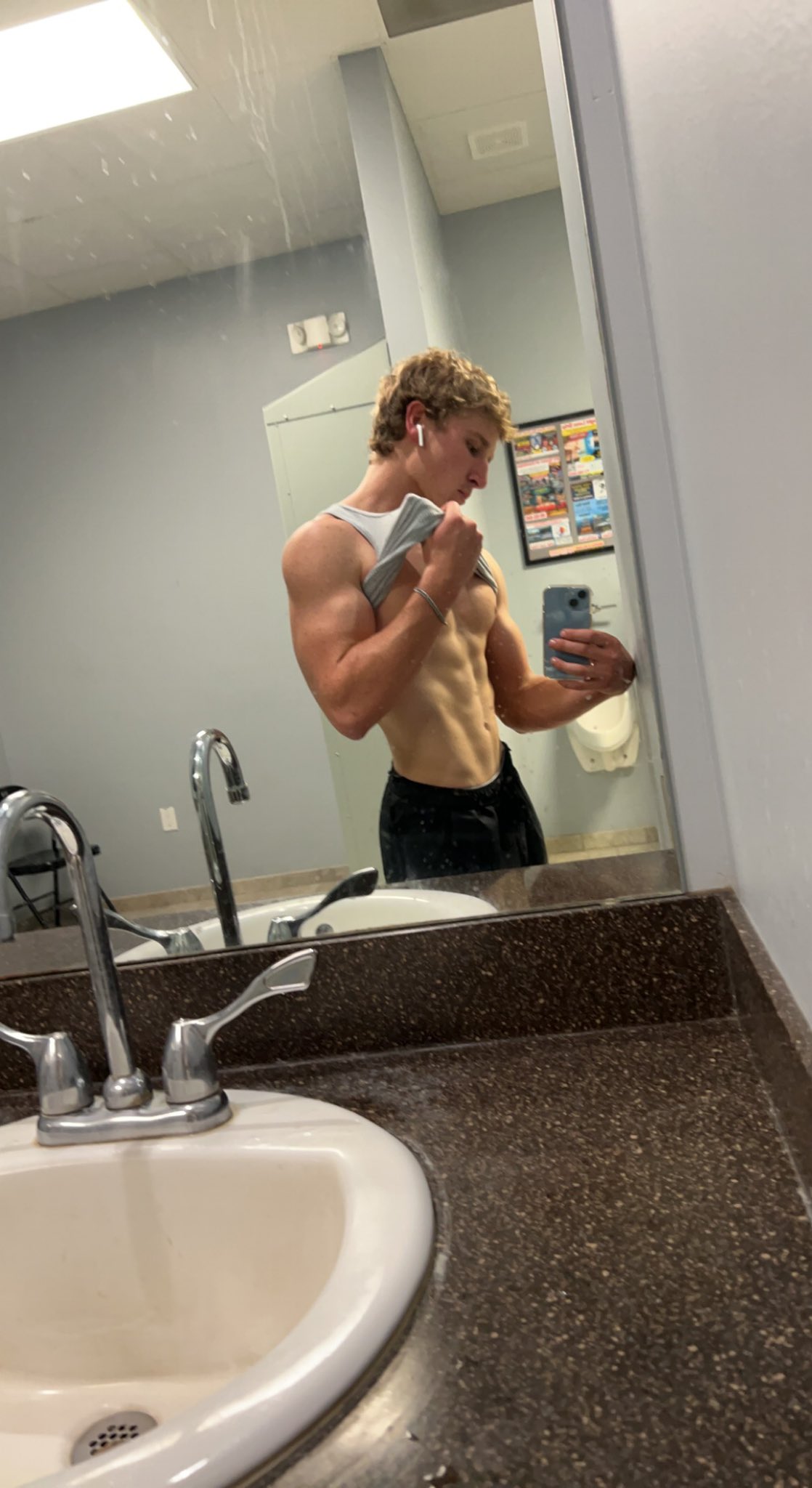 Master frank (2.8k)๐ on Twitter: