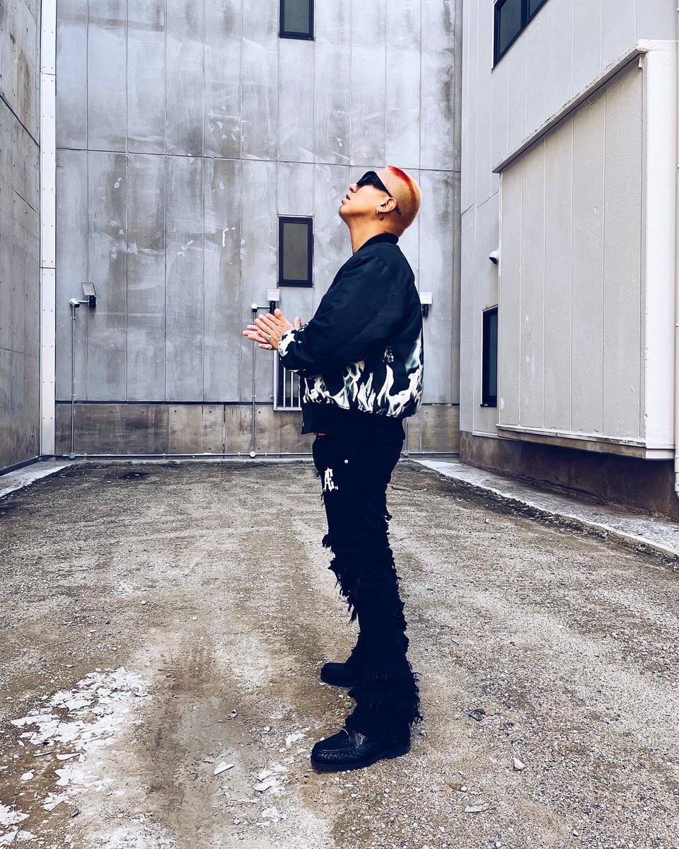 Isamcloser's tweet photo. 🔥ℑ𝔱 𝔱𝔞𝔨𝔢𝔰 𝔢𝔳𝔢𝔯𝔶𝔱𝔥𝔦𝔫𝔤 𝔱𝔬 𝔰𝔱𝔞𝔫𝔡 𝔞𝔩𝔬𝔫𝔢🔥
#純度100パーセントストリート
#idiotjp
#aside_ae Æ™
#BorntoloseLivetowin
#CashFromChaos https://t.co/L4eG3OuiaD