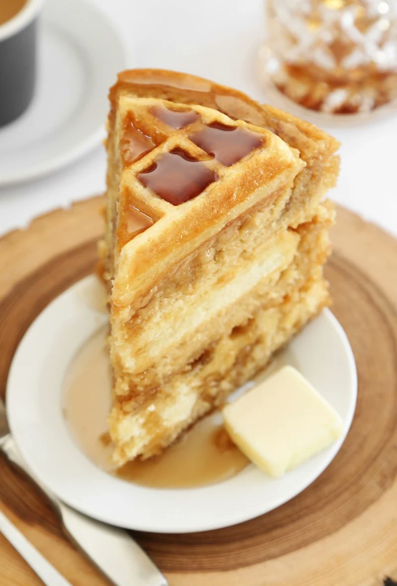 DreamyTechGirl's tweet photo. Maple Belgian Waffle Cake!
recipe @ https://t.co/tTh9Cq2Zn7 https://t.co/bome1AjZkE