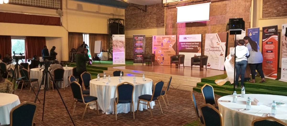 AlexAmanyaa's tweet photo. Happening:
The Uganda Artisanal &amp; Mining Conference 2022 has started.
This is hosted by @ACEMP_UG with the support of @SolidaridadECA.
Issues to discuss include the Policy proposals to the mining act 2022 and affordable investment opportunities for artisanal miners.
@DutchMFA https://t.co/Yt9CkcDbNO