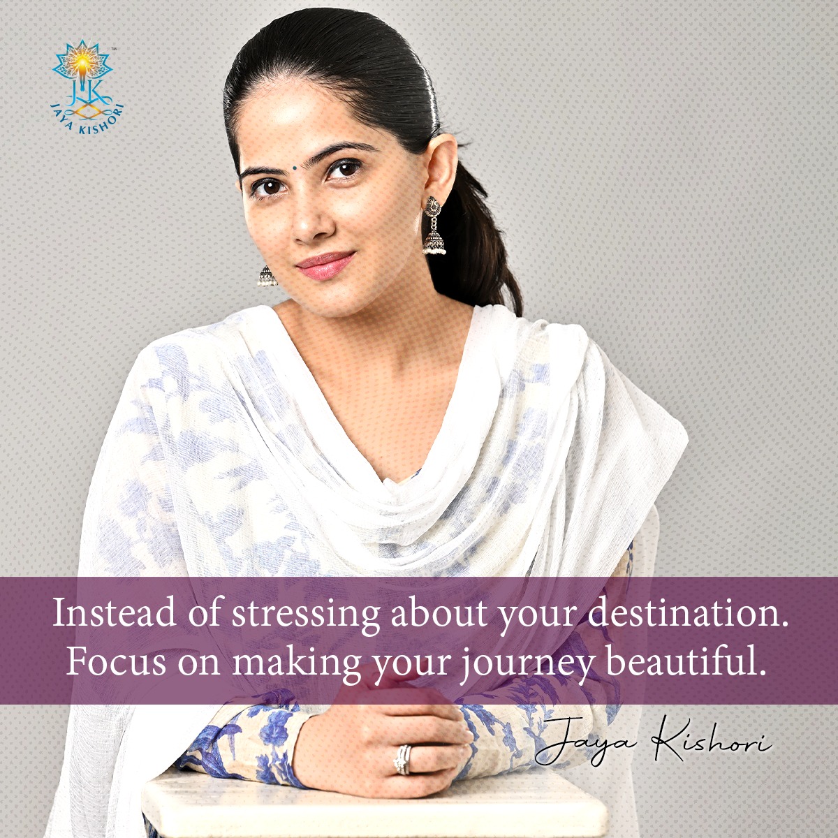 iamjayakishori's tweet photo. Instead of stressing about your destination. Focus on making your journey beautiful.

#iamjayakishori #postivevibes #inspiredaily #motivation #dailymotivation #stress  #jayakishori #motivational #destination #quotes #quoteoftheday #dailyquotes #journey https://t.co/GYdWl9pLQo
