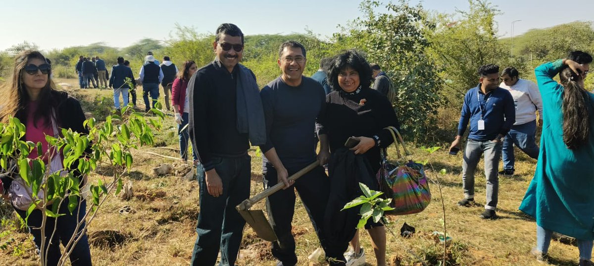 Planting trees and re-cycling are key to #sustainability. Yesterday #WeAreCisco..as part of <a href="/cisco_in/">Cisco India</a>  "Giving back day" had fun planting trees and re-cycling an an old T-shirt to  a "Cisco branded" bag!!!