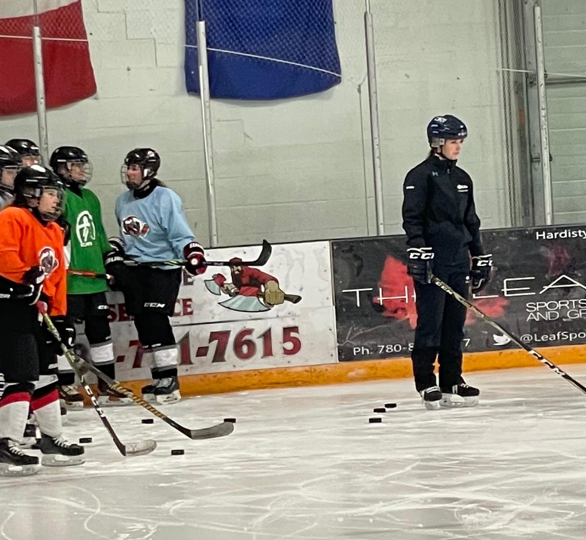 BRKHockey's tweet photo. Reanna Arnold from @CrossDevelo1 has returned! And she was working on skill development with the U18 Females this week! Thank you to @HockeyAlberta, @HockeyABFdn, and the @Oil_Foundation for their support through the Member Grant that helps small town Alberta!#HAMemberGrant https://t.co/y8n4IiztKa