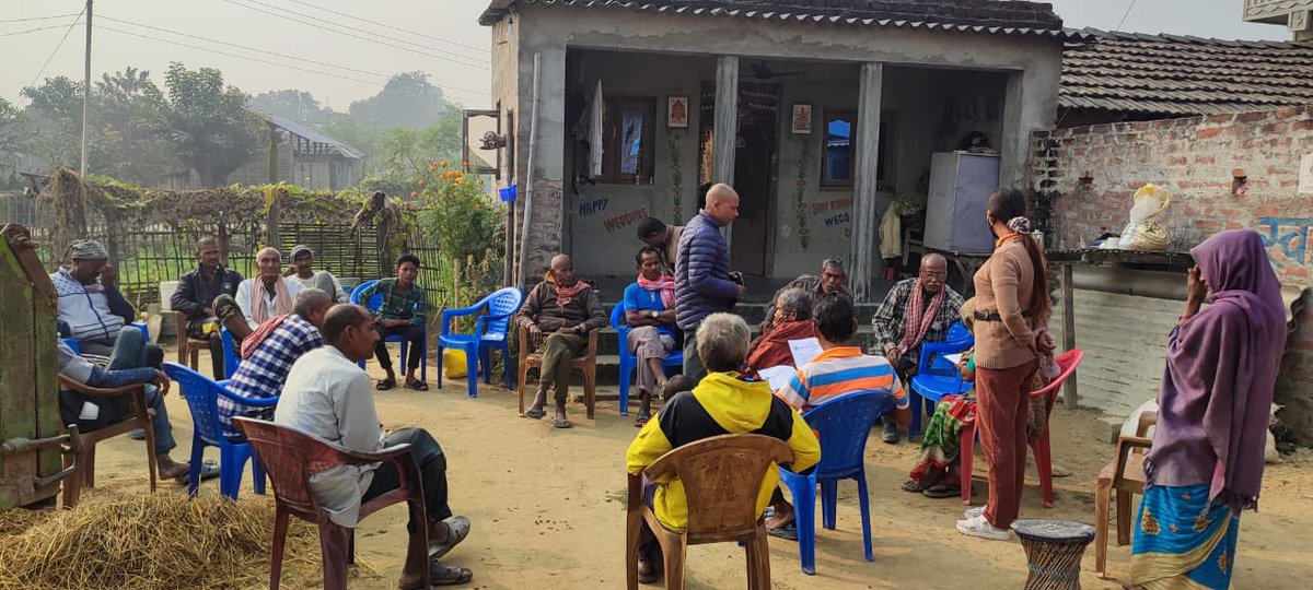parmeshwarjhaa's tweet photo. Happening now, W/T-WASH-CC meeting at Meghwari tole of #khadakmunicipality 5 along with #forest office staff for support of bamboo to making dustbin at community. This tole is almost ready to declare a #modelcommunity #WASHSDG @SABALNEPAL @SnvNepal @krishnagc https://t.co/ZATxqtOb4J