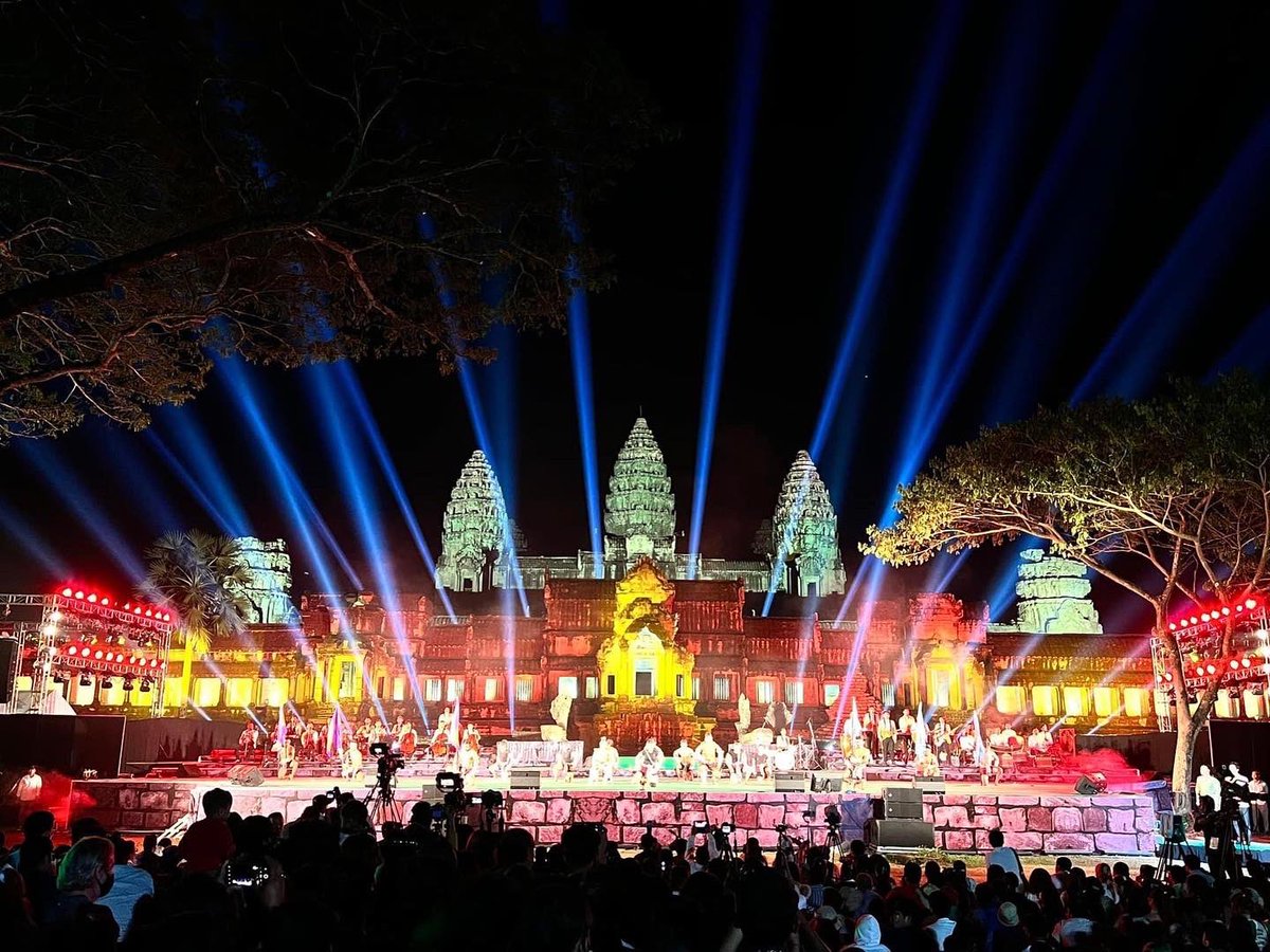 Chan_Roeurt's tweet photo. Angkor Wat in the night ❤️

@gadventures https://t.co/UgLqlP17Kp