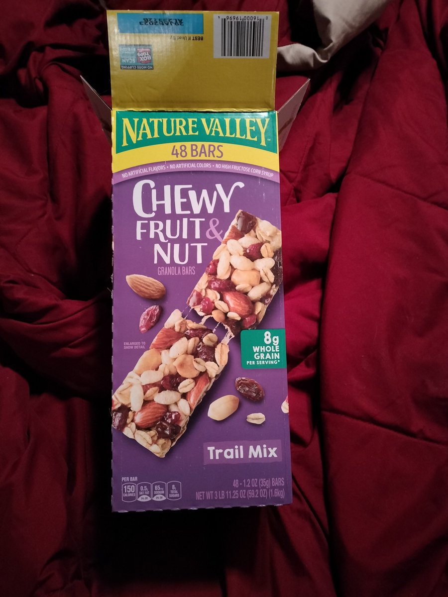 I opened up this box of <a href="/naturevalley/">Nature Valley</a> granola bars and found there's four inches of empty space - about a third of the box.  ???