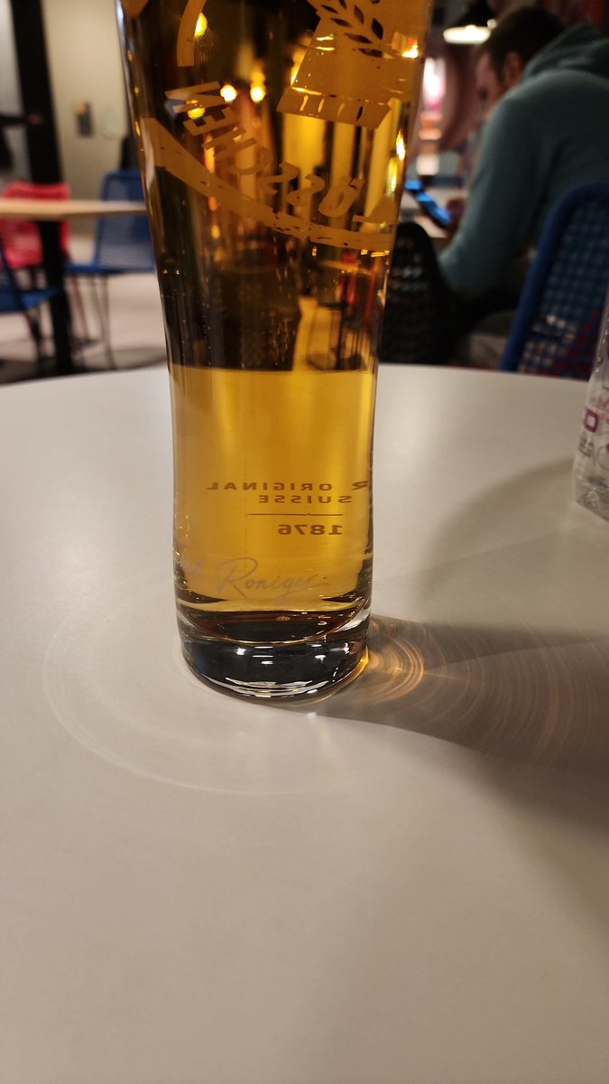 maryandre10_'s tweet photo. Al final si paré en un bar de Europa (fueron varios) riéndome de la vida🤍✨️🫶🏼🥰 https://t.co/5uYQcIBCAz