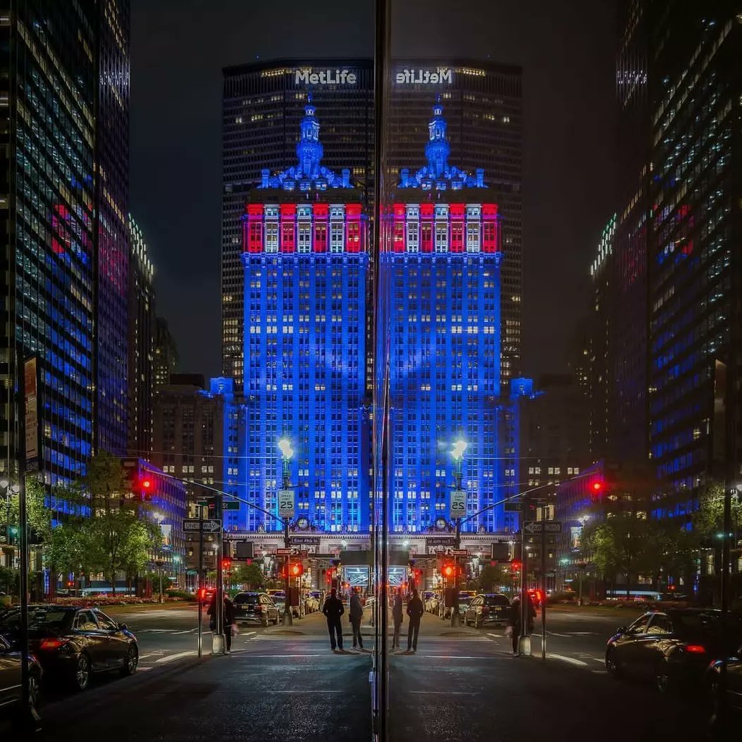 #helmsleybuilding #metlifebuilding
#reflectionphotography